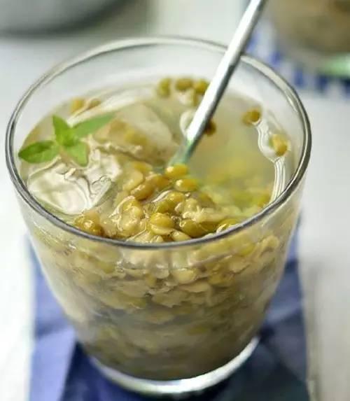 天涯爆料 绿豆汤视频,绿豆汤视频引发热议，真相究竟如何？
