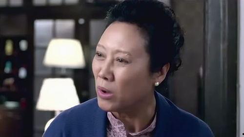 大哥的老婆在线观看1,在线甜蜜互动，揭秘豪门背后的温馨生活