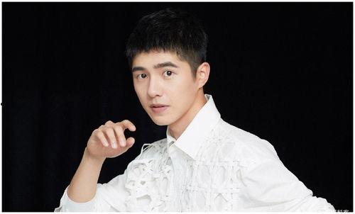 娱乐爆料罗云熙资源,影视、音乐双线并行，未来可期